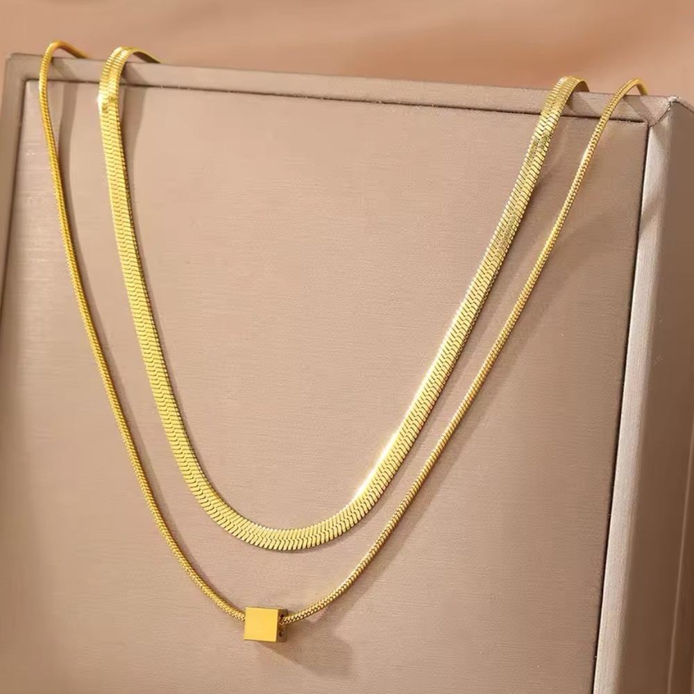 Izetta - Elegant,Minimalist Style Double Layered Gold Stainless Steel Necklace